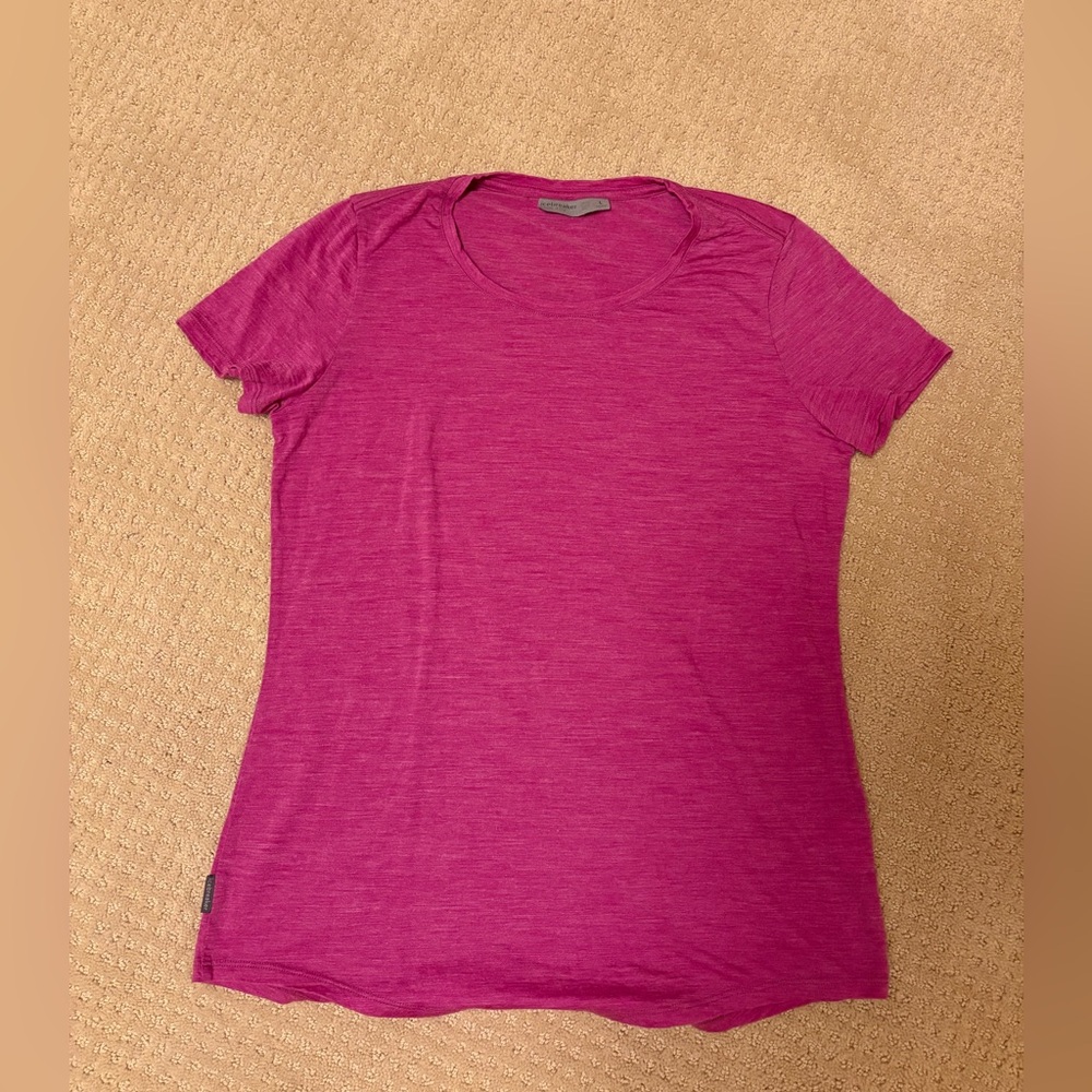 Icebreaker womens merino t shirt in fuschia, size large